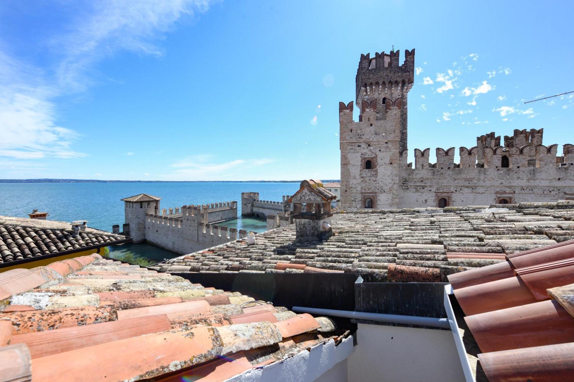 Locanda Carolina Callas Sirmione Exteriör bild