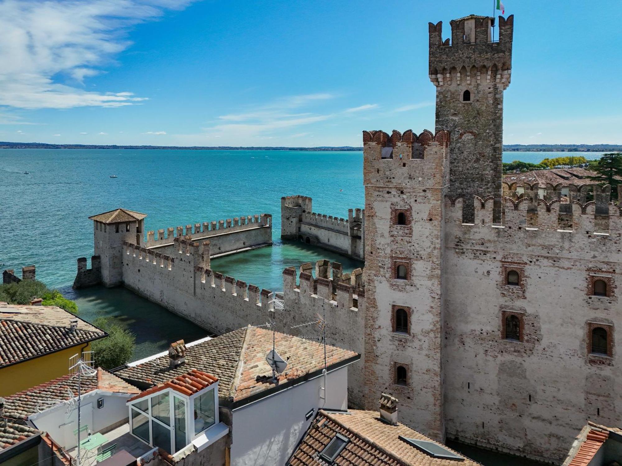 Locanda Carolina Callas Sirmione Exteriör bild